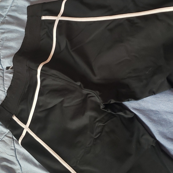 Mens Lululemon sweats - Picture 3 of 3